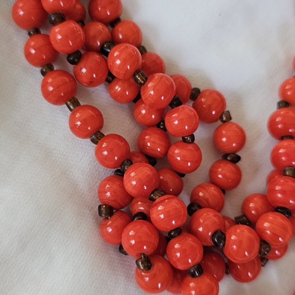 Southern red agate and turquoise w wooden beads and green beads 24" LOT#317 - Picture 7 of 9